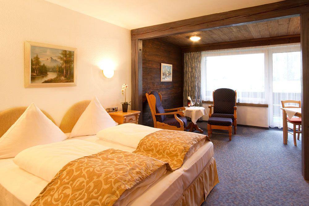 Hotel Quellenhof ลอยทัช ภายนอก รูปภาพ