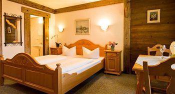Hotel Quellenhof ลอยทัช ภายนอก รูปภาพ