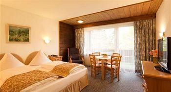Hotel Quellenhof ลอยทัช ภายนอก รูปภาพ